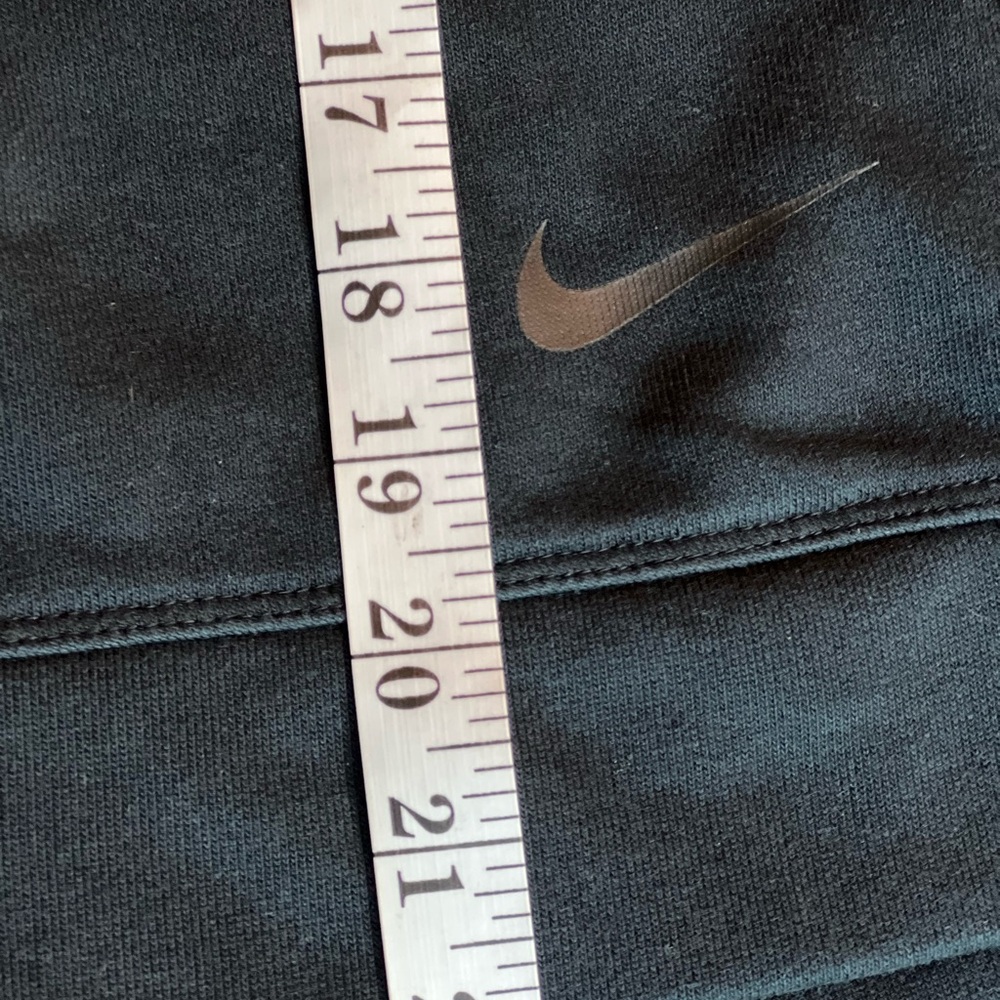Classic Nike crew neck sweater - Picture 7 of 7